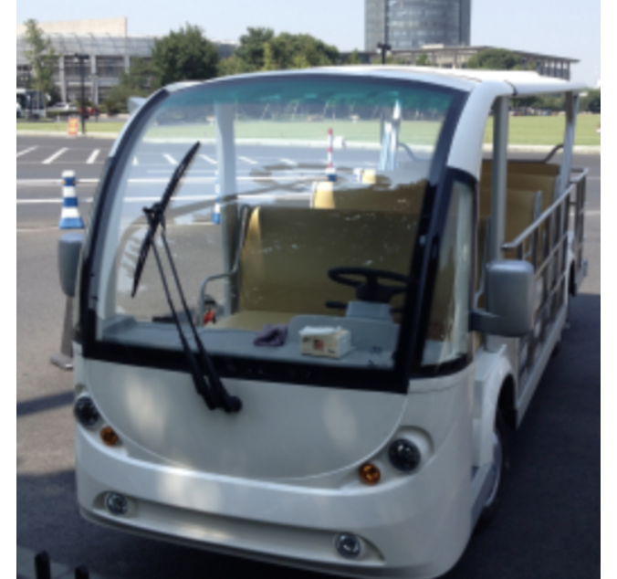 Sightseeing buses on the Zhejiang University campus are equipped with video surveillance systems to ensure student travel safety.